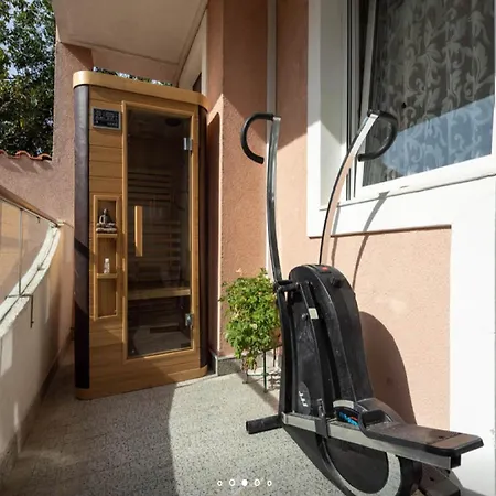 Luxury Jasmin-two Bedroom With Hot Tub スプリト