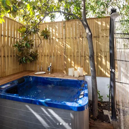Apartamento Luxury Jasmin-two Bedroom With Hot Tub