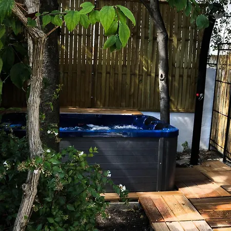 Lägenhet Luxury Jasmin-two Bedroom With Hot Tub